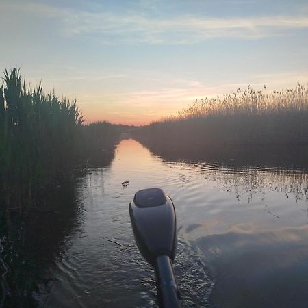 Pfahlbau Sunset I Toplage Elektroboot Inklusive Rust Luaran gambar