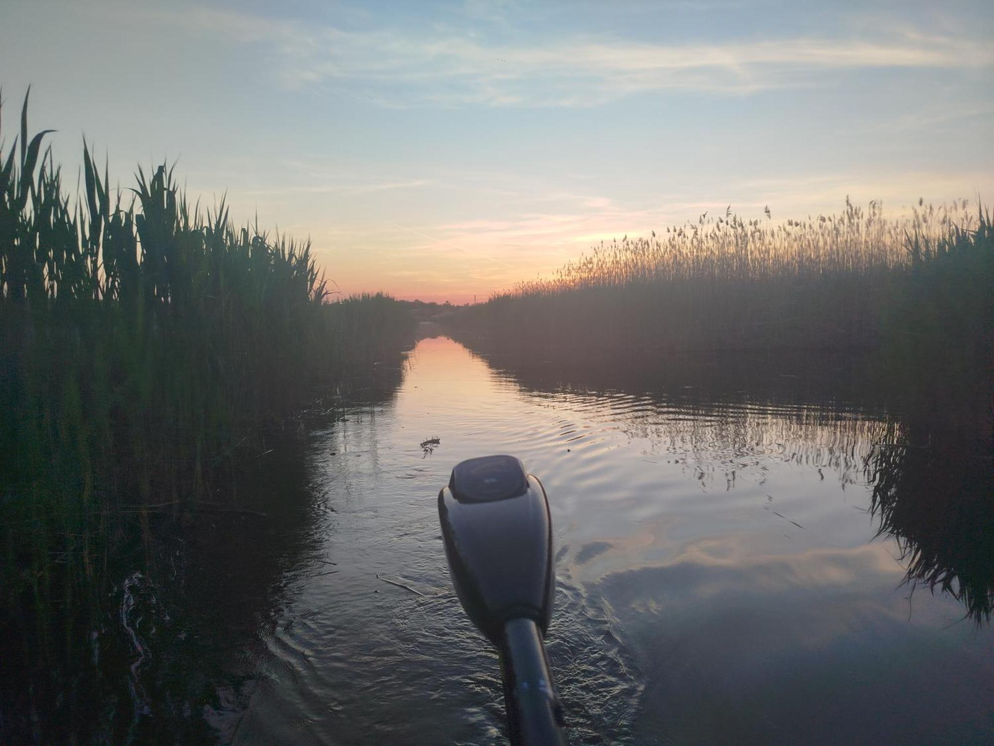 Pfahlbau Sunset I Toplage Elektroboot Inklusive Rust Luaran gambar