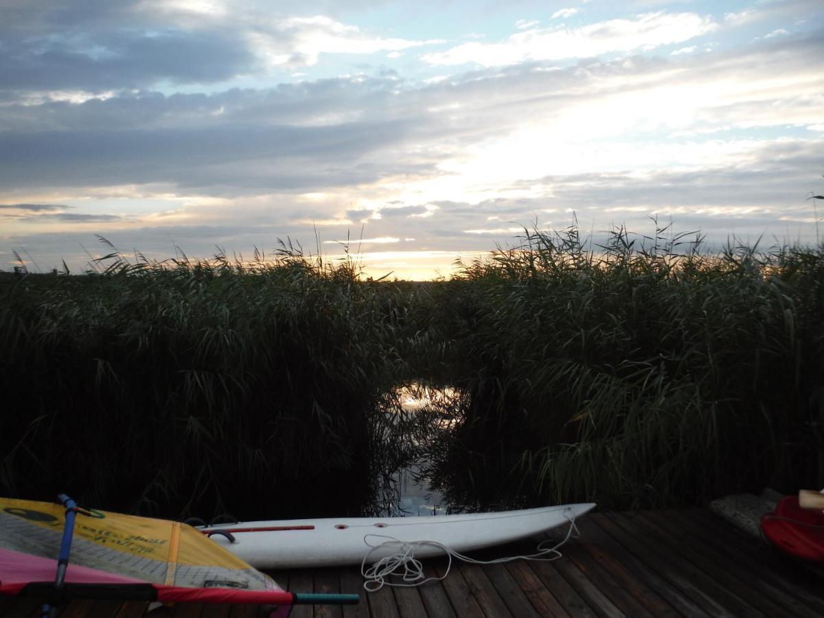 Pfahlbau Sunset I Toplage Elektroboot Inklusive Rust Luaran gambar